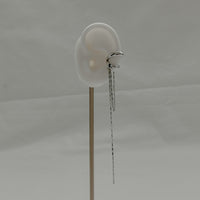 Estela Chain Ear Cuff
