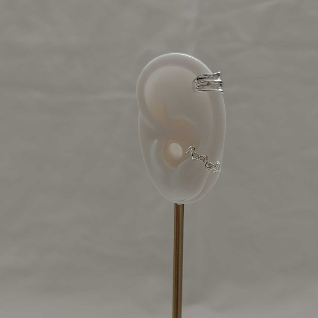 Kallias Ear Cuff