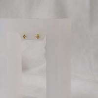 Belkis Hearbeat Studs