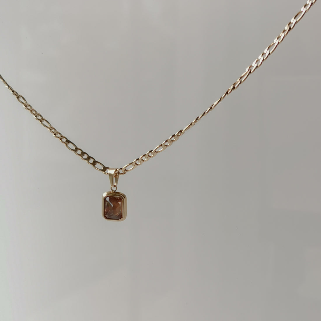 Thalia Champagne Necklace