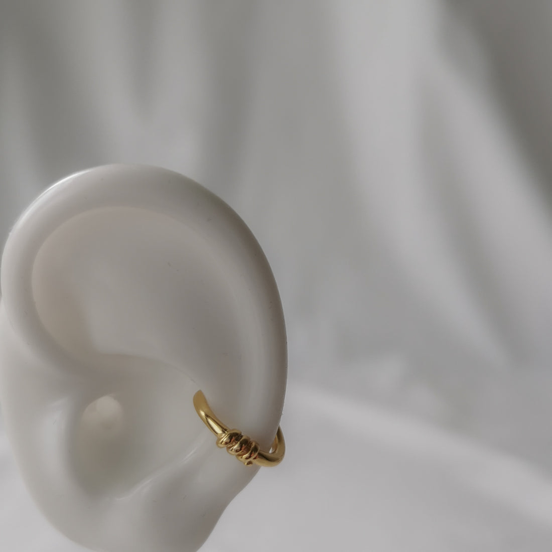 Alma Ear Cuff