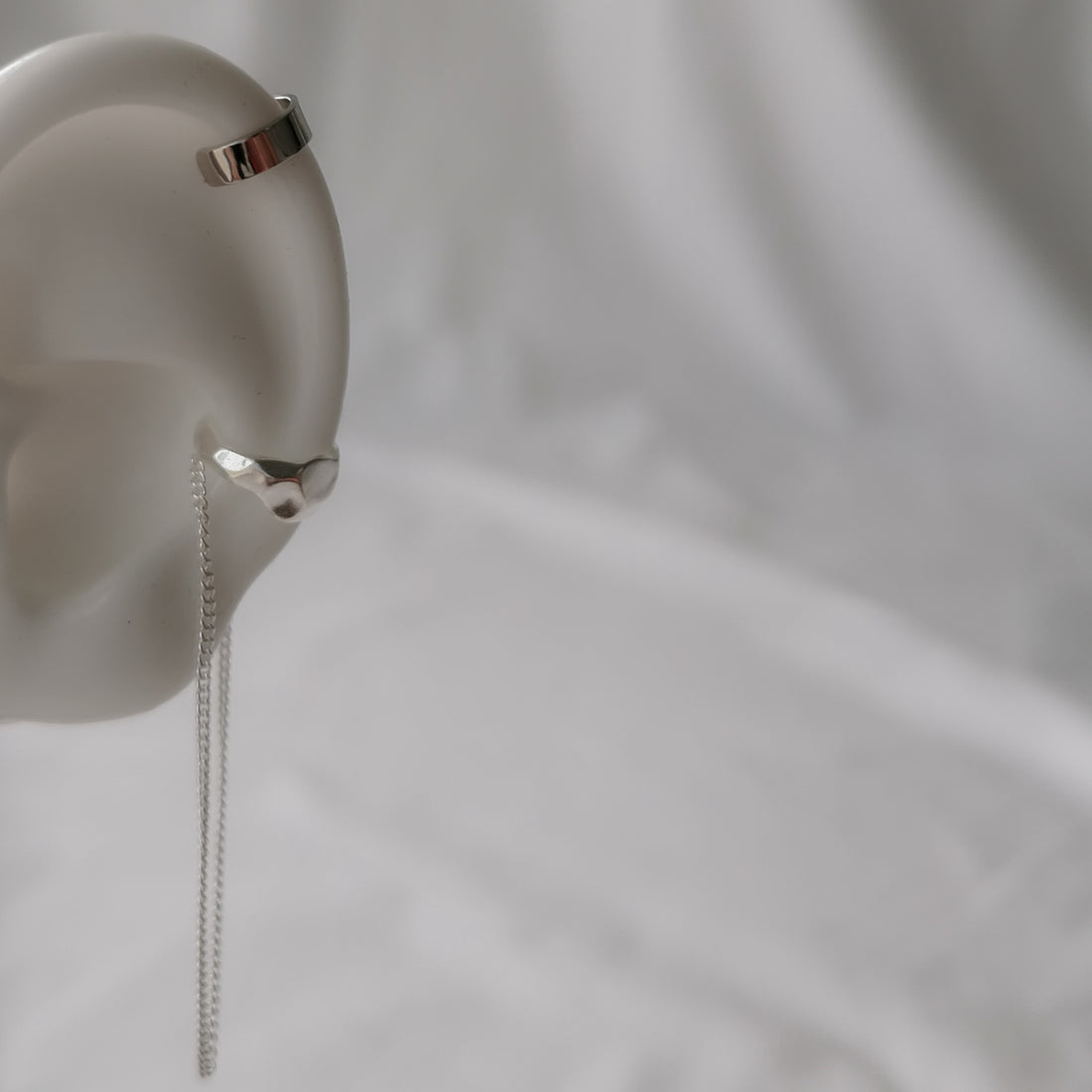 Harlow Chain Ear Cuff