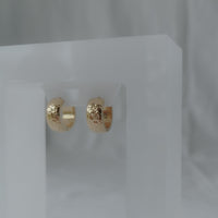 Harlow Textured Huggies