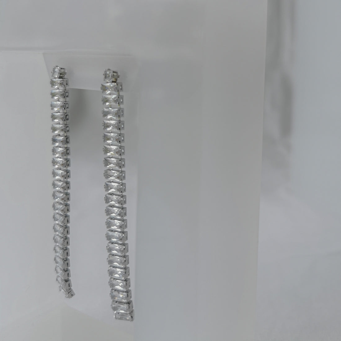 Dulce Emerald Dangle