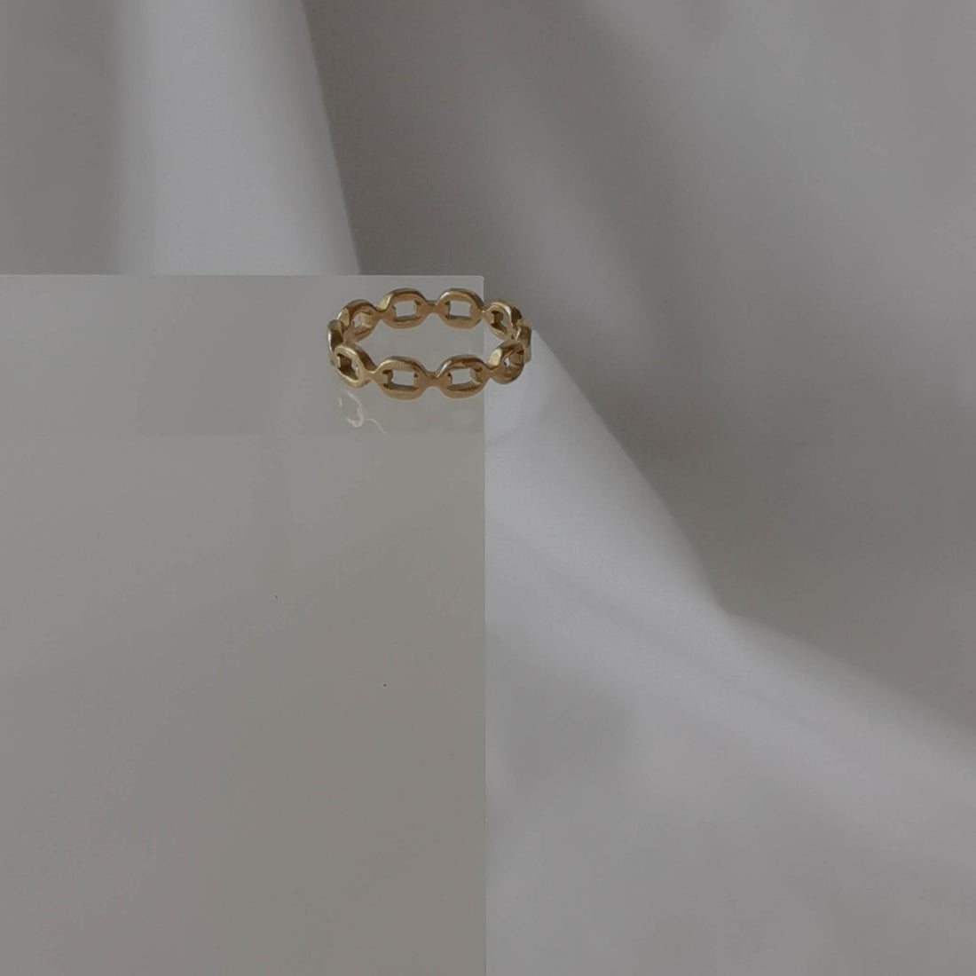 Adella Ring