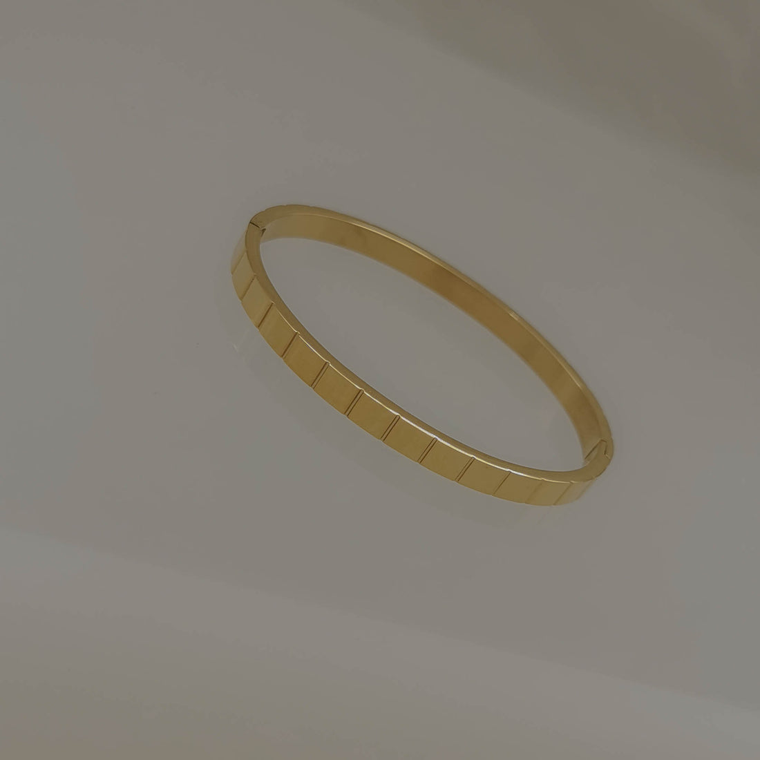 Cleo Bangle