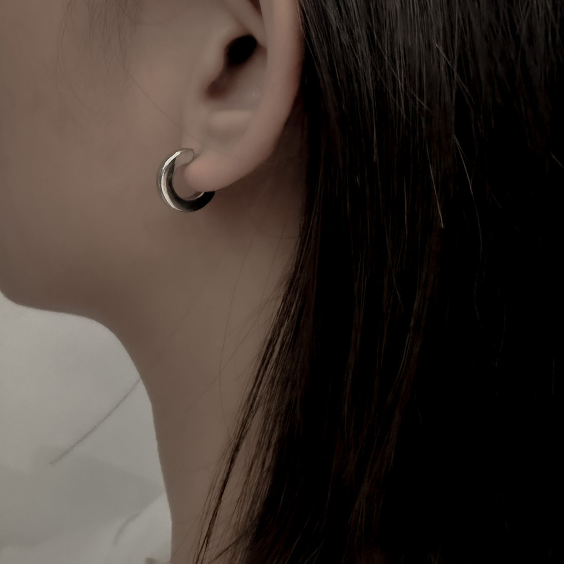 Estela Flat Hoops