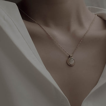 Kallias Moon Necklace