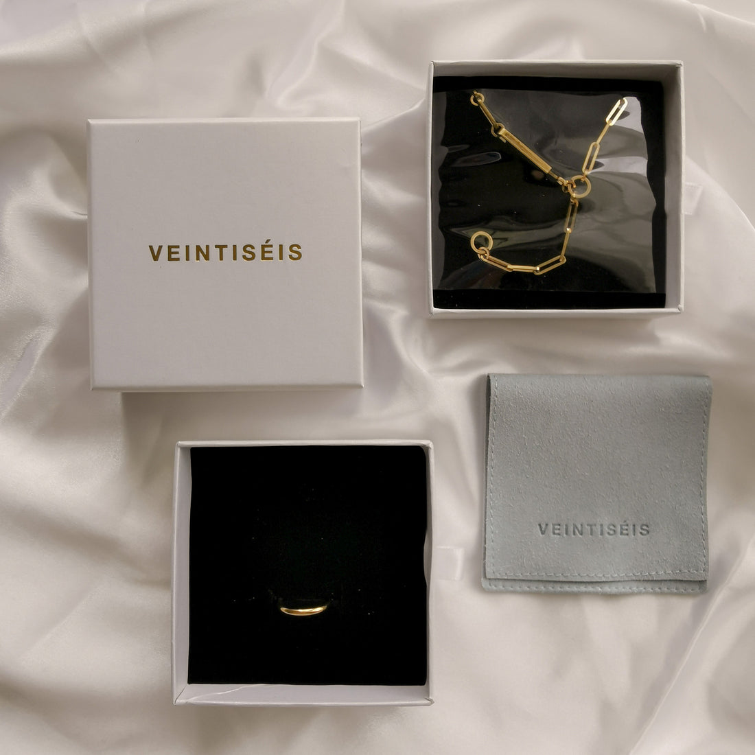 Veintiseis Gift Box